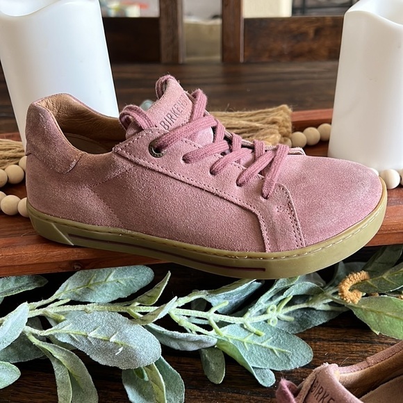 NWOB Birkenstock Unisex Porto Kids Suede Shoe, Lavender | size 33 (2.5/3) - Picture 4 of 14